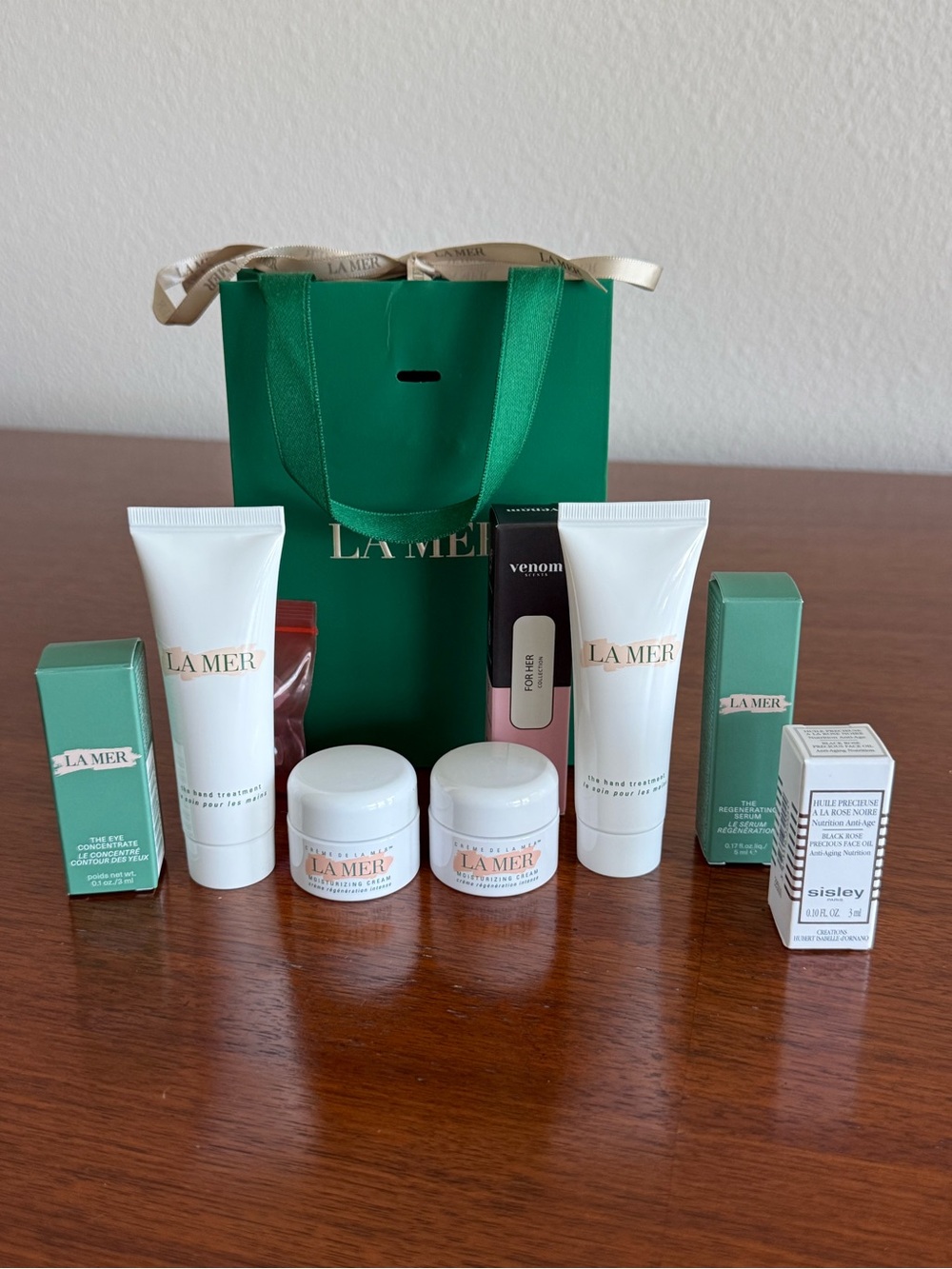 La Mer Moisture Cream and Hand Cream x2 plus bonus gifts